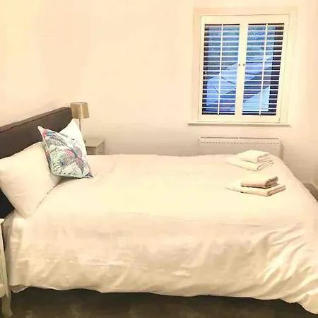 Tatil Evi Shangri-la Large Family Townhouse Free Carpark Killarney