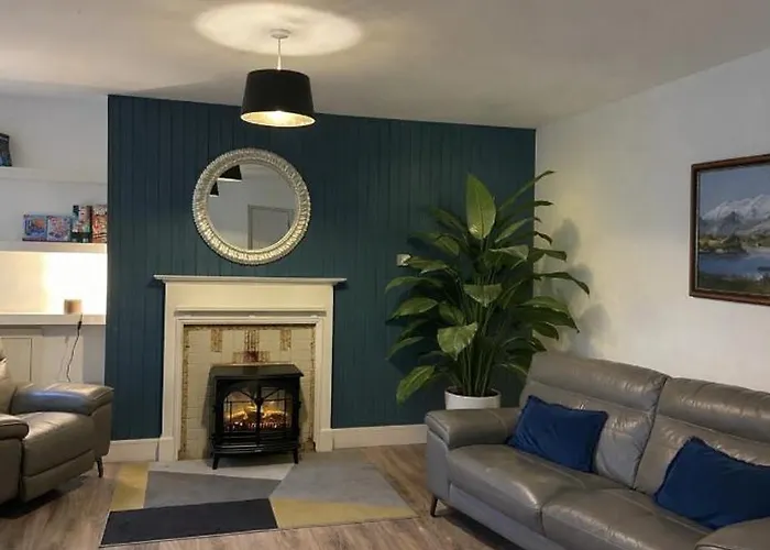 Shangri-la Large Family Townhouse Free Carpark Holiday home