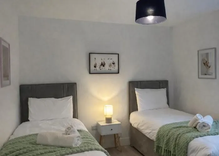 Holiday home Shangri-la Large Family Townhouse Free Carpark Killarney